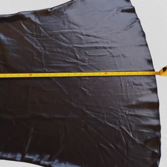 NEW Vanilla Bay Black Satin Midi Skirt 3X Plus Size Stretch Boutique Glam - Picture 4 of 4